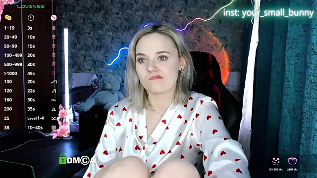 Онлайн чат XXX Your_small_bunny