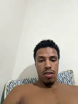 LorenzoBlack27's Live XXX Chat