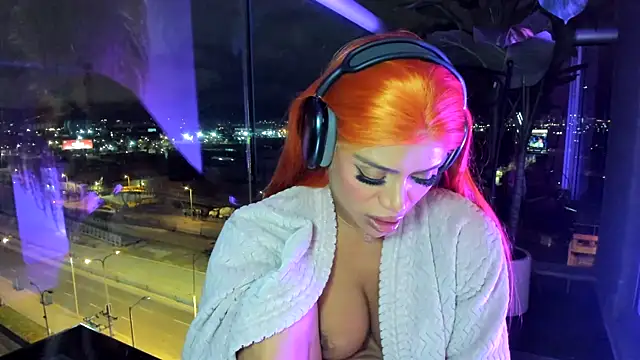 Онлайн чат XXX HOT_LADY_777