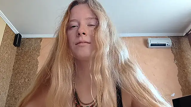 KateVibe_01 Adlı Modelin Web Kamerası Şovu