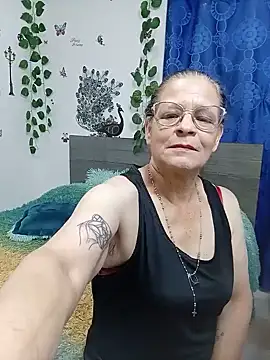 katrinna_ Show in webcam