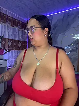 Teffy__xxx Chat XXX in diretta