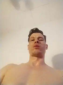 Chat +18 de cleanBandzio ao vivo