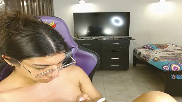 Alanni_parker Adlı Modelin Web Kamerası Şovu