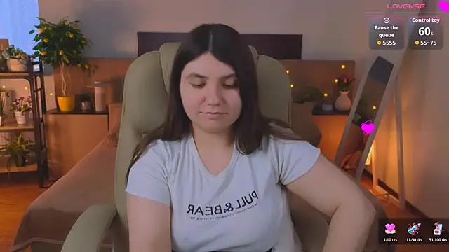 دردشة Viola__Shy الجنسية المباشرة