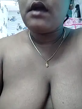 pinkisaha75 Show in webcam