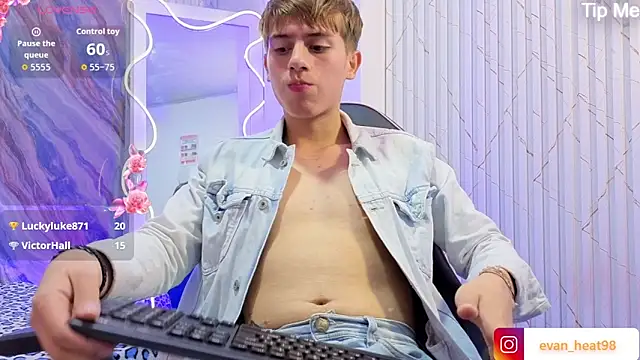 EVAN_TAY 在線直播表演