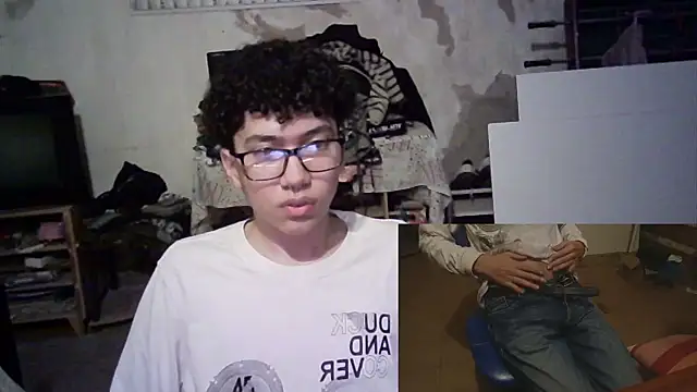 Emv2 Live XXX-chat