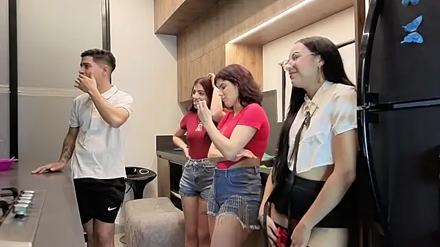 Hall_sextape: онлайн-секс-чат