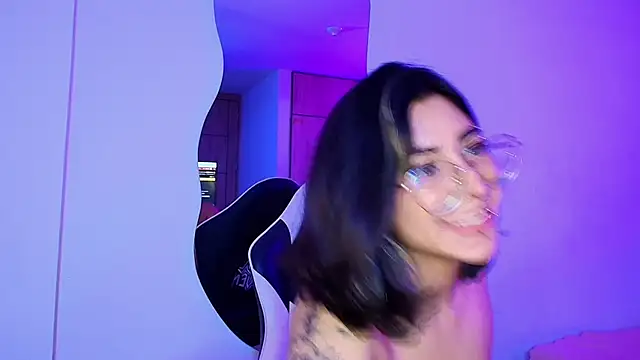 Alejaa_storm Chat XXX in diretta