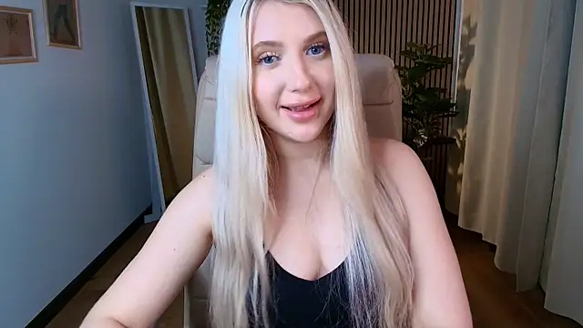 Evacadooo's Live XXX Chat