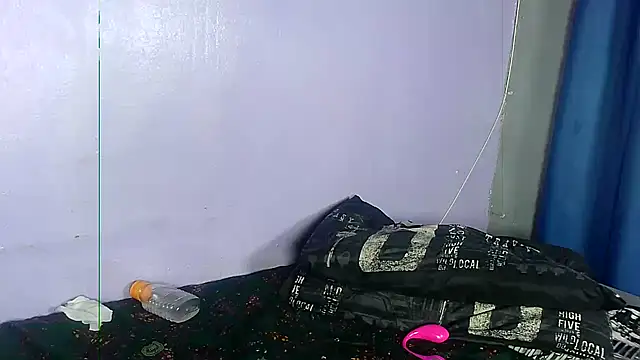 Онлайн чат XXX CurvyLara