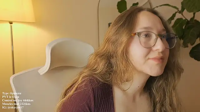 Scarlett_NoirMuse XXX чат на живо