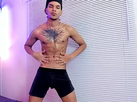 Show Webcam de kai_storm77