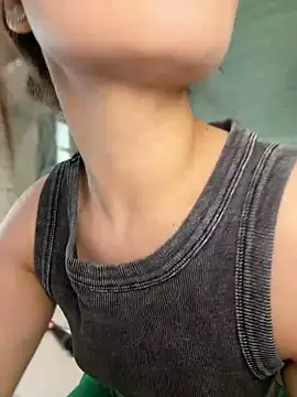 BabyShy-n Live XXX chat