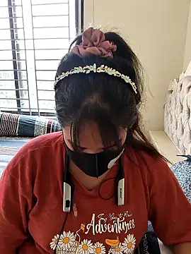 Chat +18 de Neha-71 ao vivo