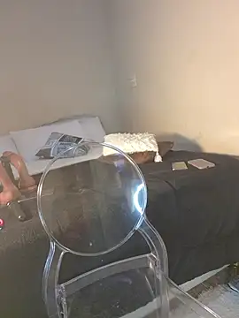 Chat +18 de Paulette-squirt ao vivo