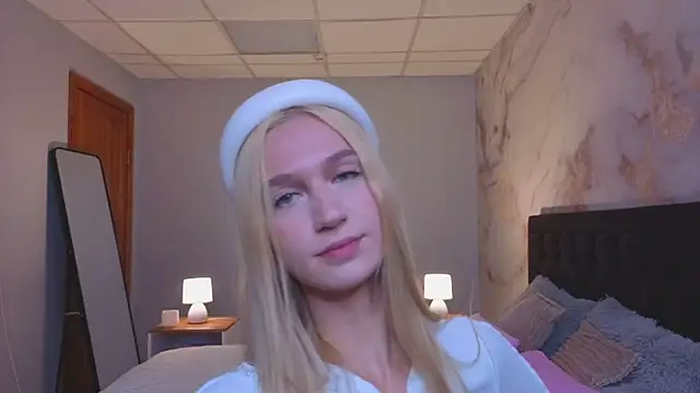 SerenaCrystall Chat XXX live