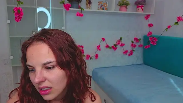 Chat +18 de SinaHogsette ao vivo