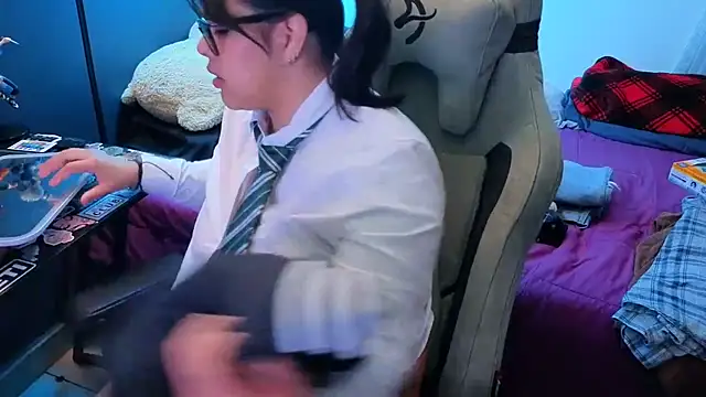 Онлайн чат XXX miacanela_xo