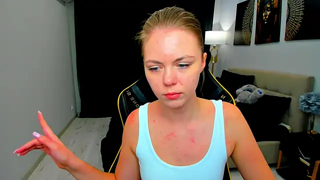 Czat XXX na żywo – Strawberrye