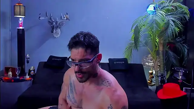 dennis_cox1's Live XXX Chat