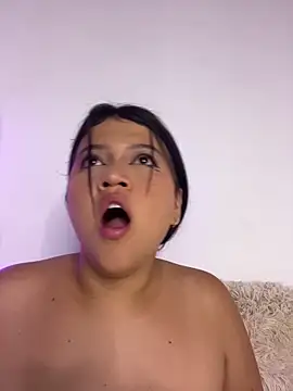XXX chat uživo modela alisson_carolina73