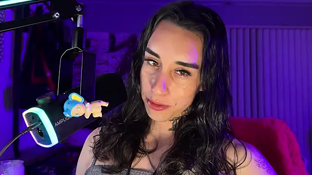 xoFrankie Adlı Modelin Canlı XXX Sohbeti