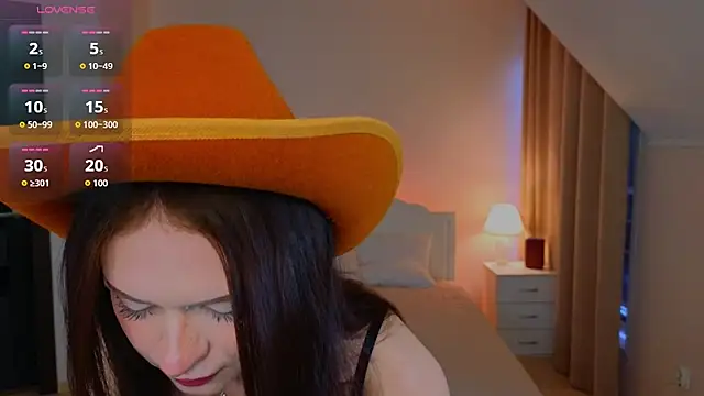 Chatroom XXX en direct de Adetta