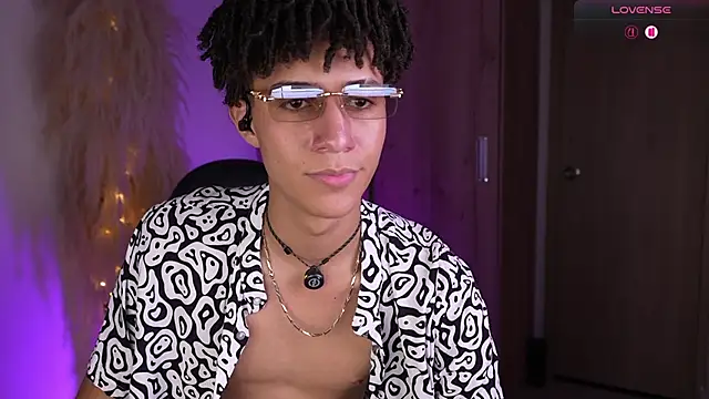 Afro_god_ live XXX chat