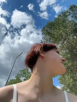 NinaParri – Naživo XXX chat