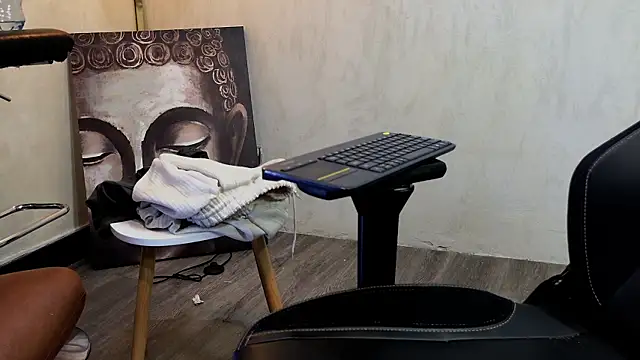 enzo_steel élő XXX-chatje