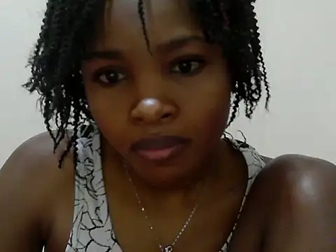 Chatroom XXX en direct de Zilpah_