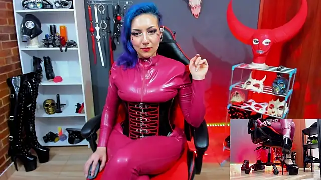 Yelena_LatexMaiden's Live XXX Chat
