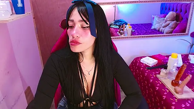 IVET_CUTE1 Chat XXX live