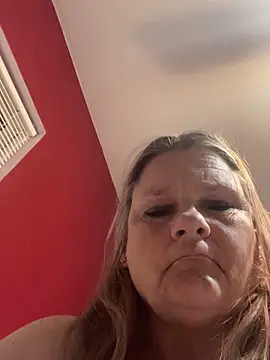 Roxie6989's Live Chat Room