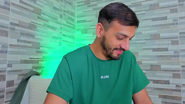 Show modela joelcallvil1 na web-kameri