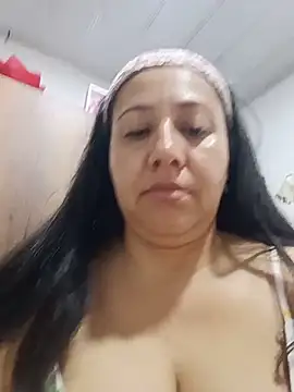 layla_gomez live XXX chat