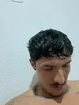 ALEXXXTREM69 在線直播表演