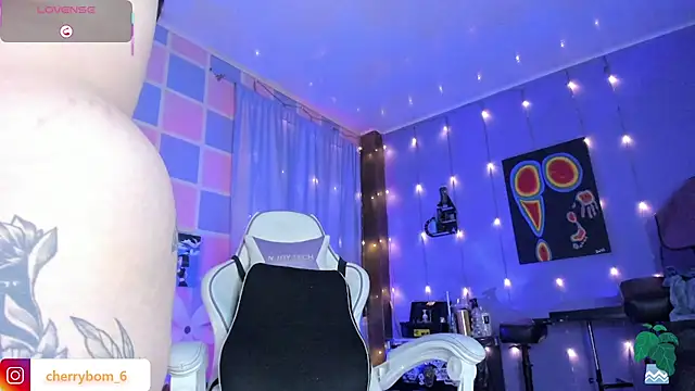 Czat XXX na żywo – cherrybom_