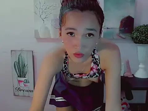 Urblossom_princessxxx – webcam-show