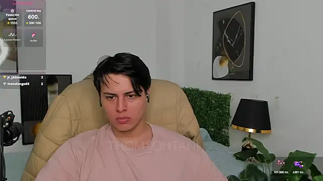 Thom_Ohtani Adlı Modelin Canlı XXX Sohbeti