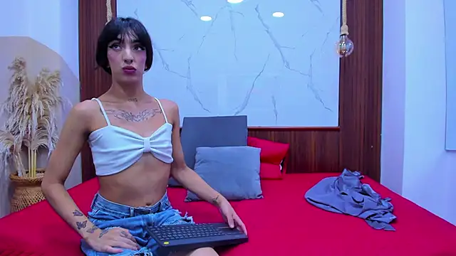 Loversinfire2 élő XXX-chatje