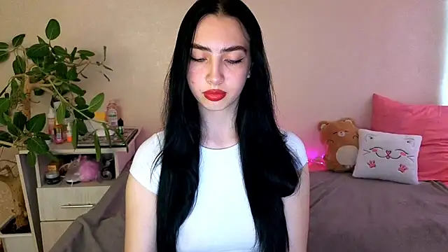 WildKittenX_'s Live XXX Chat