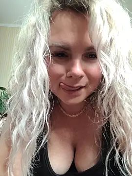 candy_queeen Pertunjukan Webcam