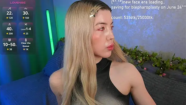 XXX chat uživo modela LindaThackerr