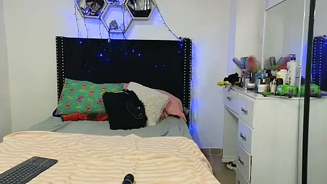 Živý XXX chat charlotte_077