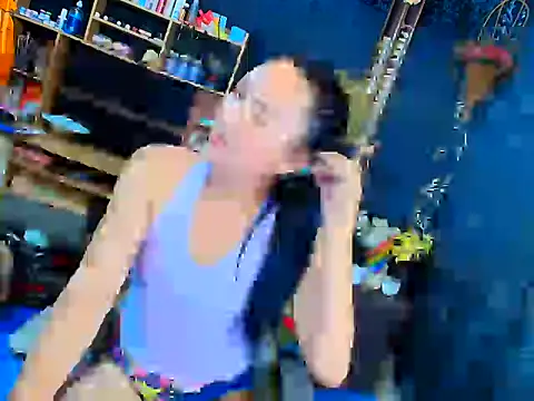 JillianWard17 Show Webcam