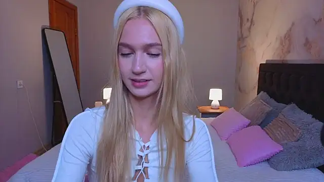 دردشة SerenaCrystall الجنسية المباشرة