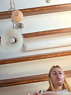 kylie_blck Chat XXX in diretta